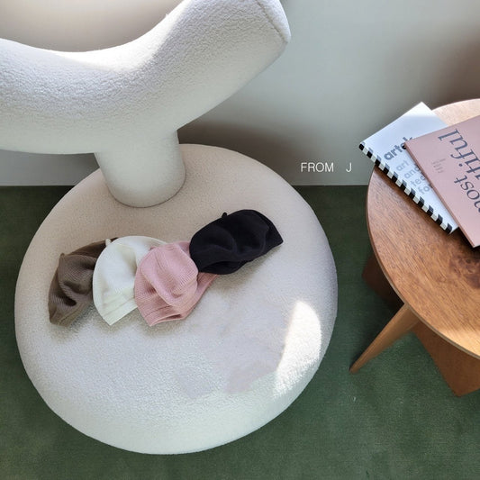 From J Knit beret - FLO | FLOWERKKOCH 