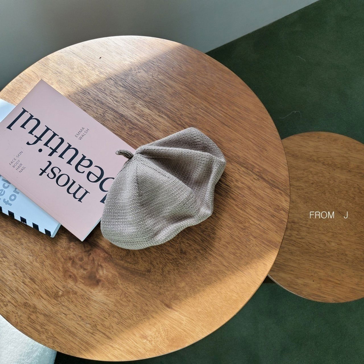 From J Knit beret - FLO | FLOWERKKOCH 