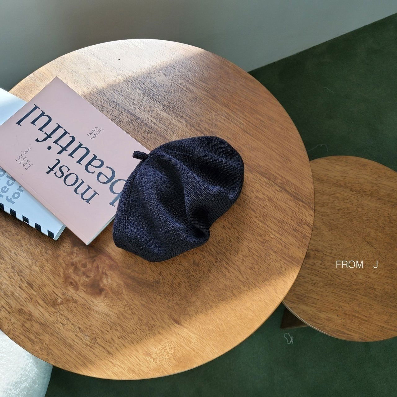 From J Knit beret - FLO | FLOWERKKOCH 