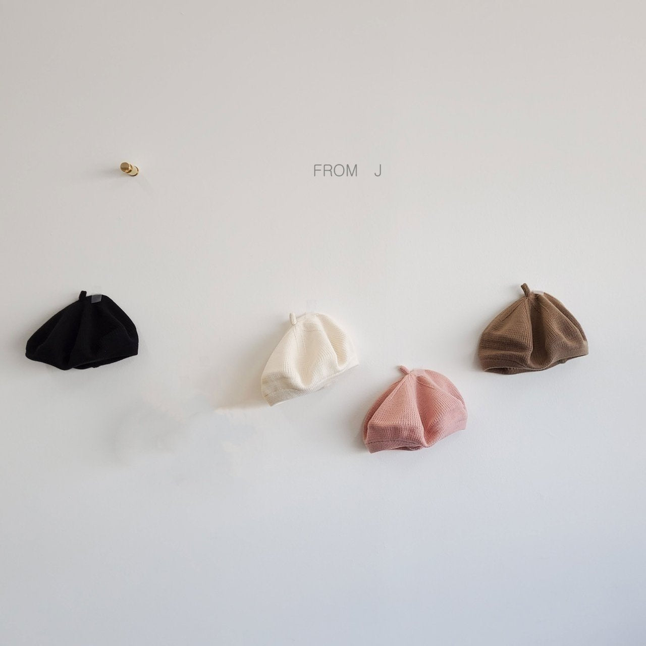 From J Knit beret - FLO | FLOWERKKOCH 