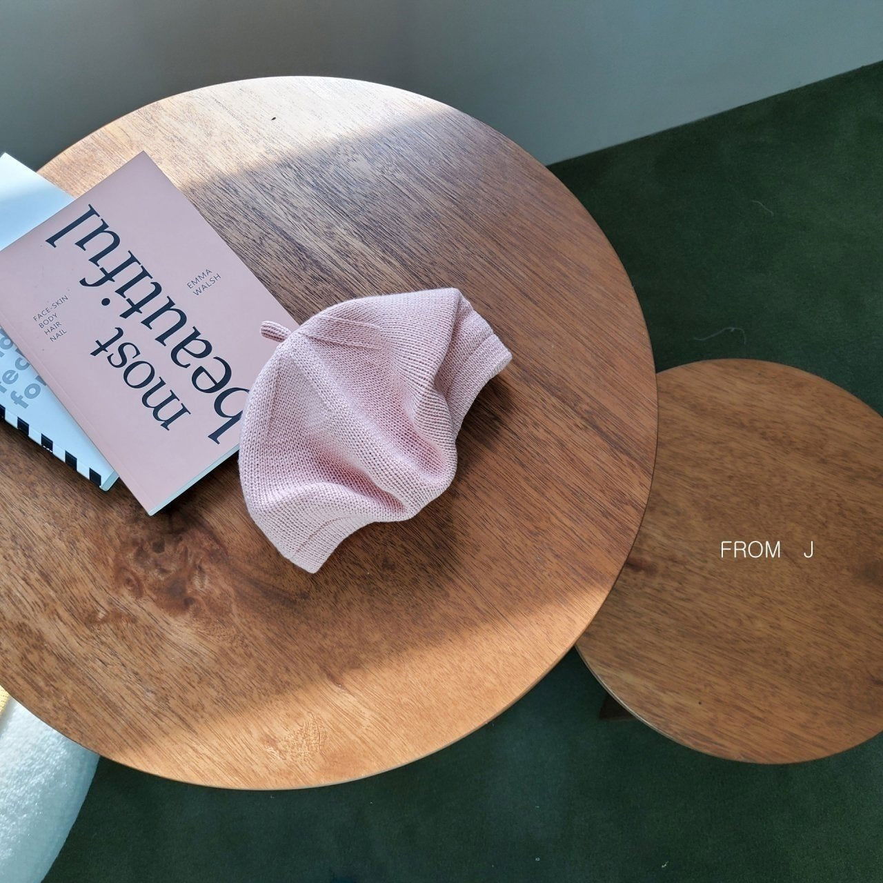 From J Knit beret - FLO | FLOWERKKOCH 