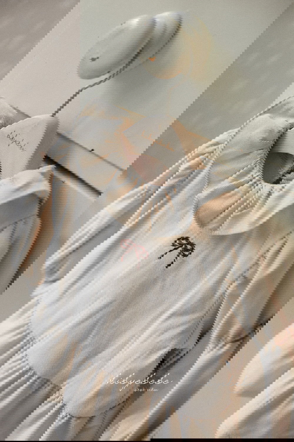 現貨▷ 韓國童裝 秋冬| Hibyebebe Ribbon Blouse Set (90/100) - FLO | FLOWERKKOCH 