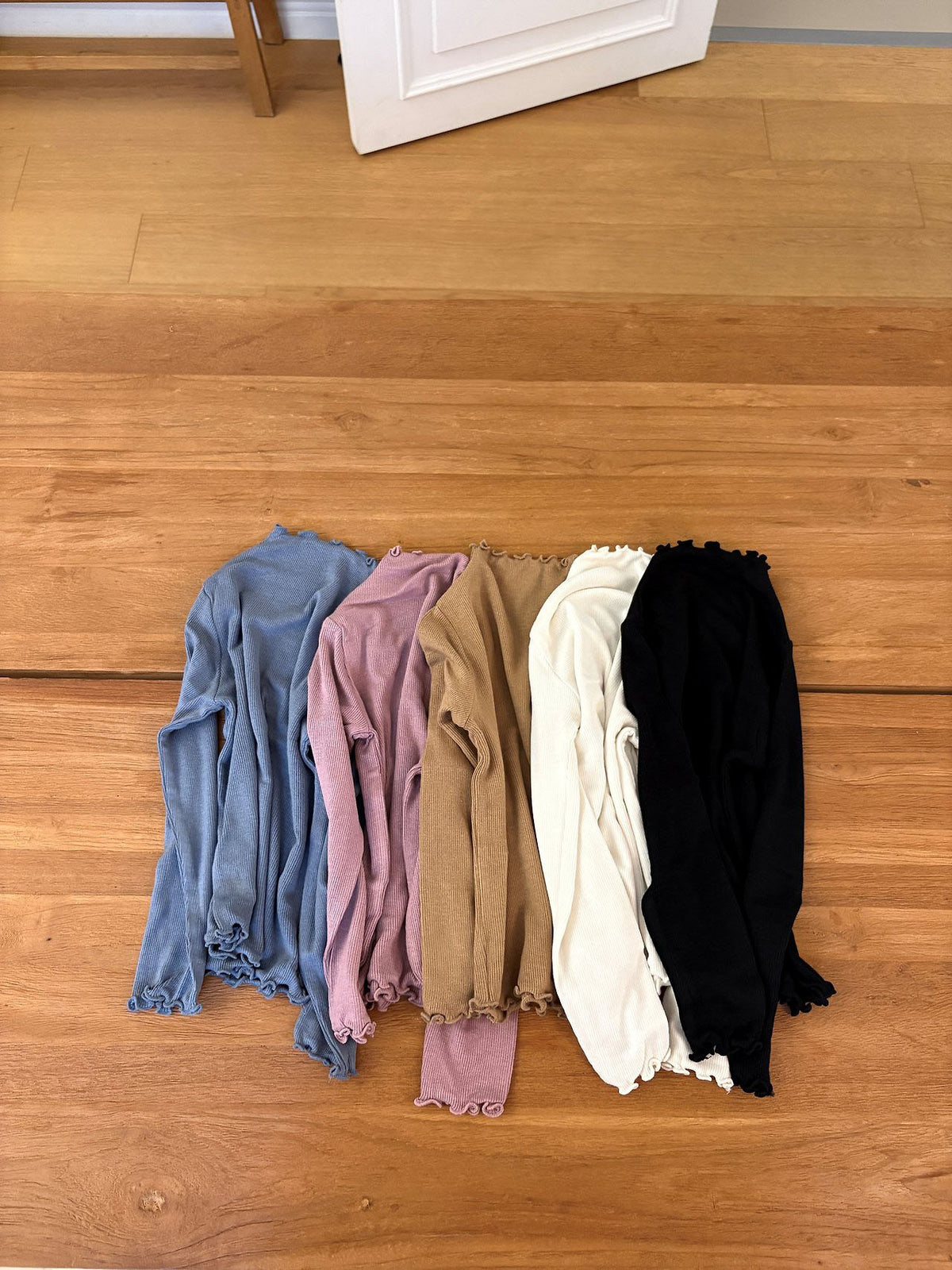 韓國童裝 26秋| OH18 氣質木耳邊高領打底衫 Ribbed Mock Neck Tee 上衣