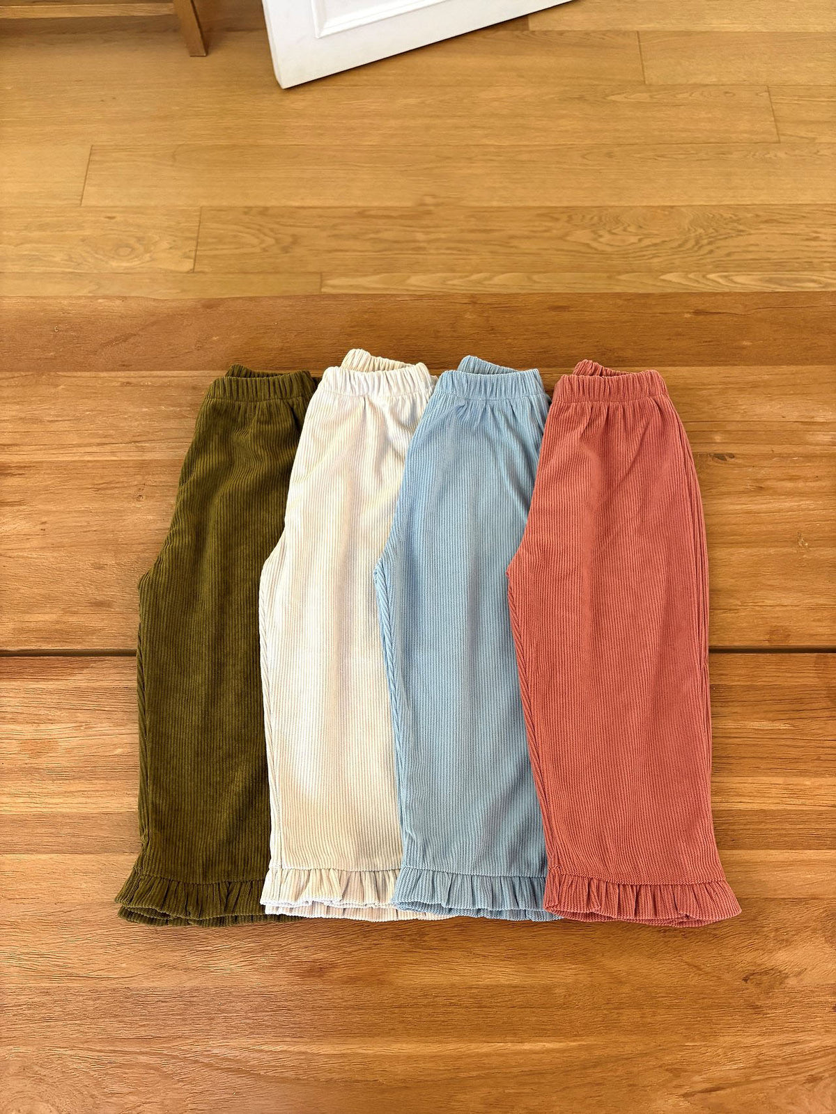 韓國童裝 26秋| OH22 Soft Ribbed Frill Pants 長褲