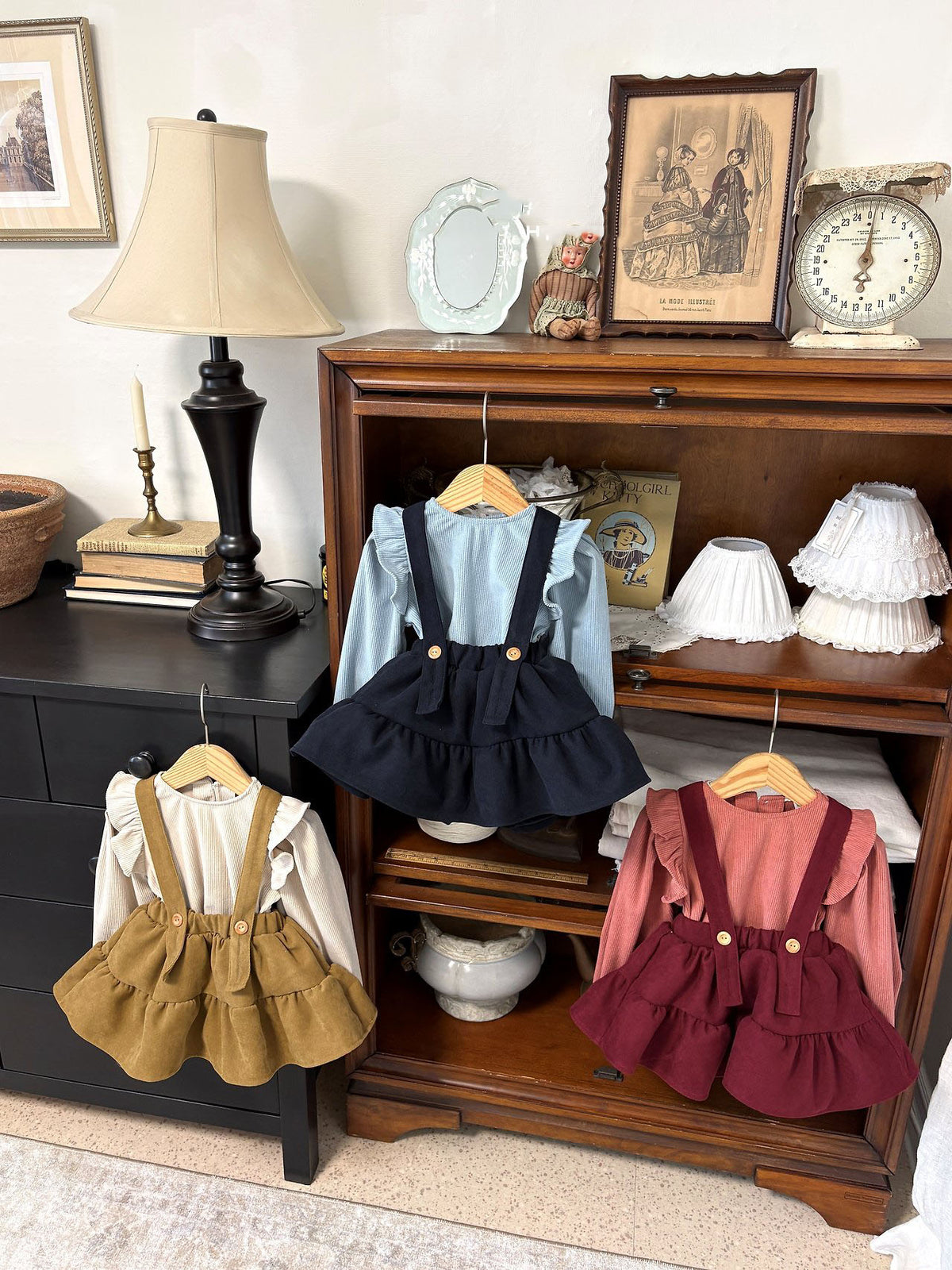 韓國童裝 26秋| OH02 雙層荷葉邊復古燈芯絨吊帶裙 Frill Shirring Skirt Pants 裙子