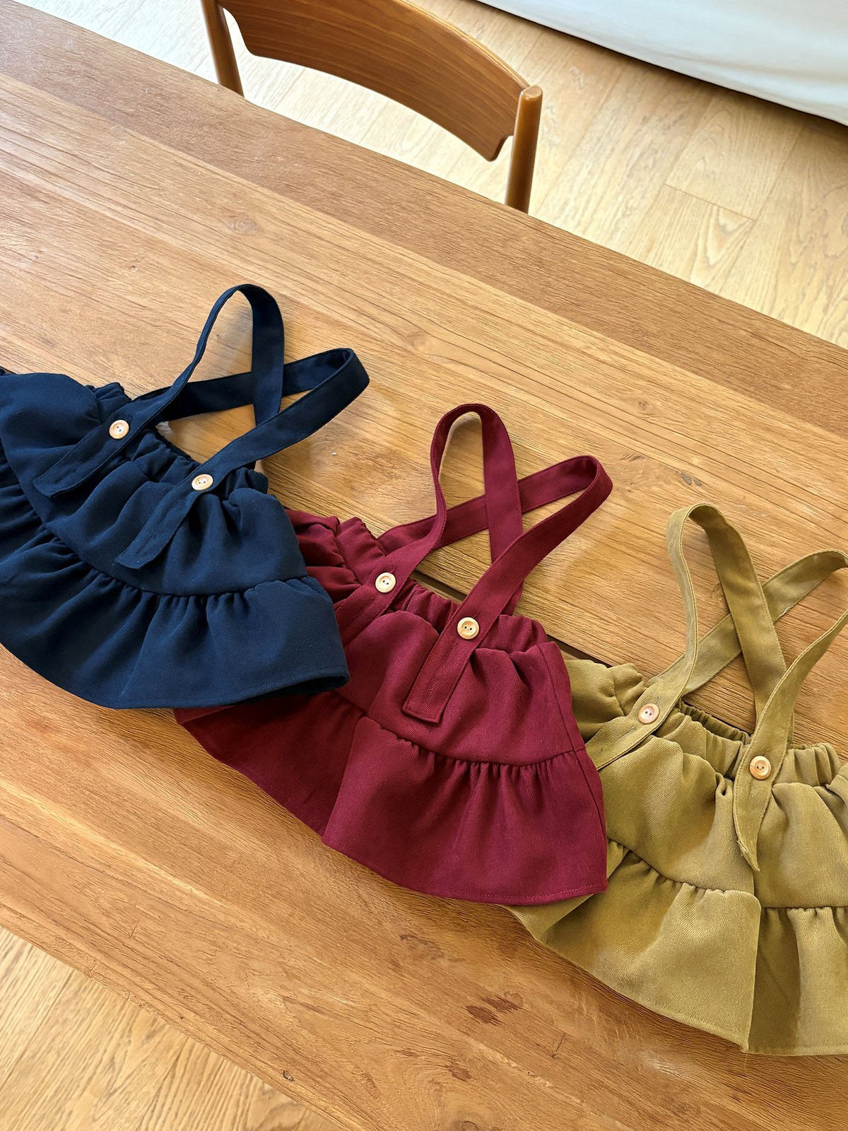 韓國童裝 26秋| OH02 雙層荷葉邊復古燈芯絨吊帶裙 Frill Shirring Skirt Pants 裙子