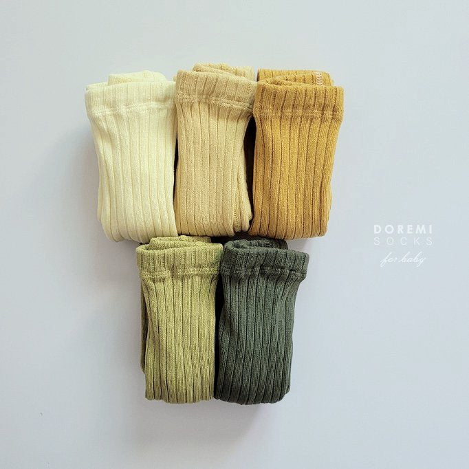 26FW | 秋冬必買 Ribbed Tights 直紋褲襪