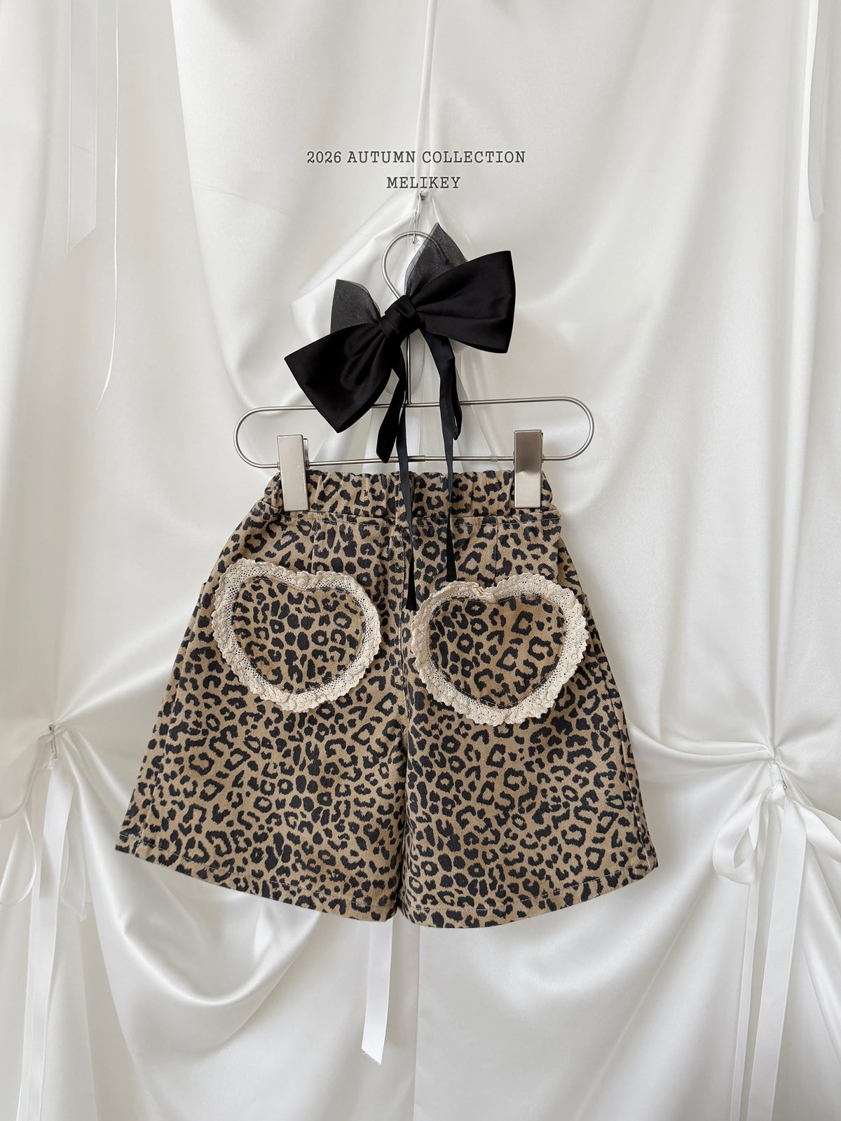 韓國童裝 26秋| ME44 Leopard Heart Bermuda Shorts 百慕大短褲 (80-140)