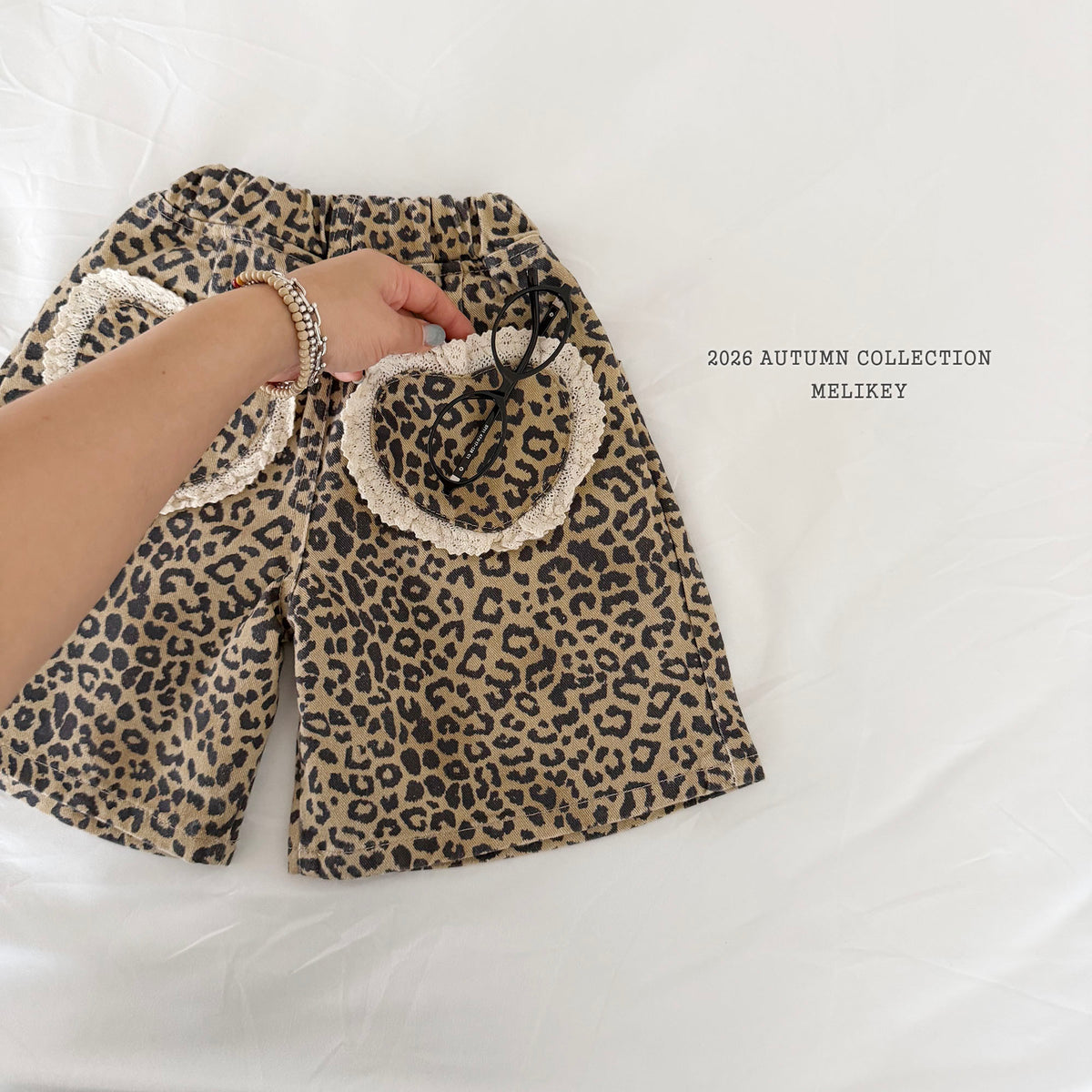 韓國童裝 26秋| ME44 Leopard Heart Bermuda Shorts 百慕大短褲 (80-140)