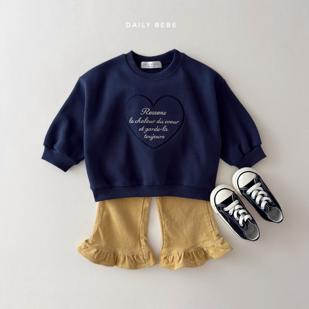 韓國童裝 26秋| DD19 Heart Embroidery Sweatshirt 衛衣