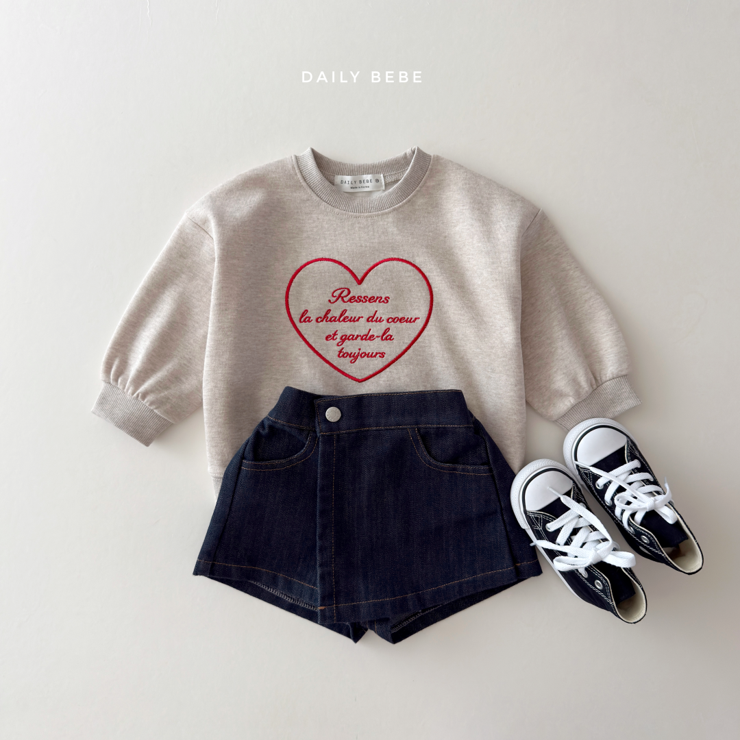 韓國童裝 26秋| DD19 Heart Embroidery Sweatshirt 衛衣