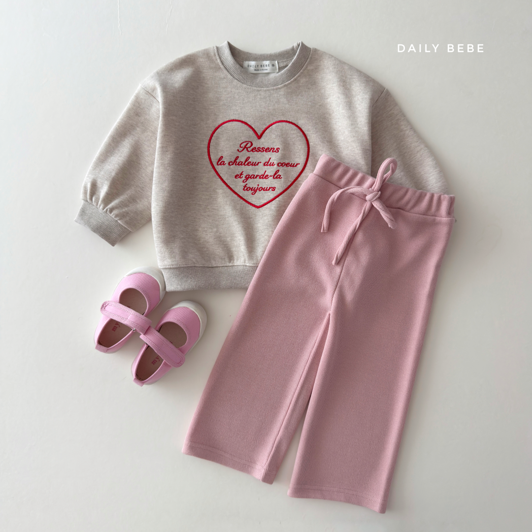 韓國童裝 26秋| DD19 Heart Embroidery Sweatshirt 衛衣