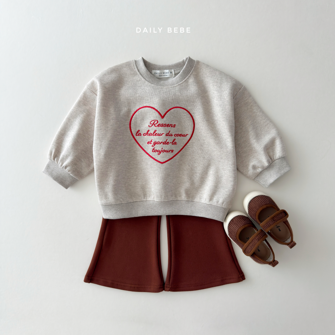 韓國童裝 26秋| DD19 Heart Embroidery Sweatshirt 衛衣