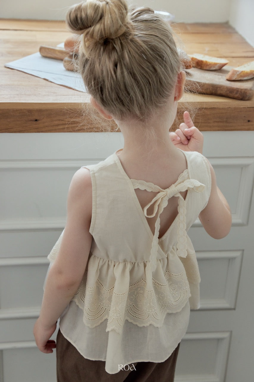 韓國童裝 26夏| RO07 Rose Embroidery Blouse (90-120cm)