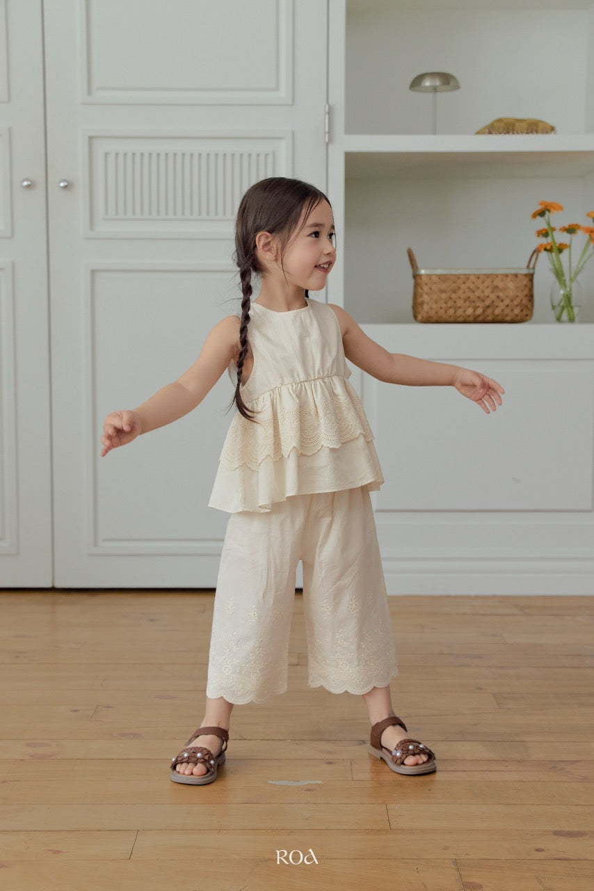 韓國童裝 26夏| RO07 Rose Embroidery Blouse (90-120cm)