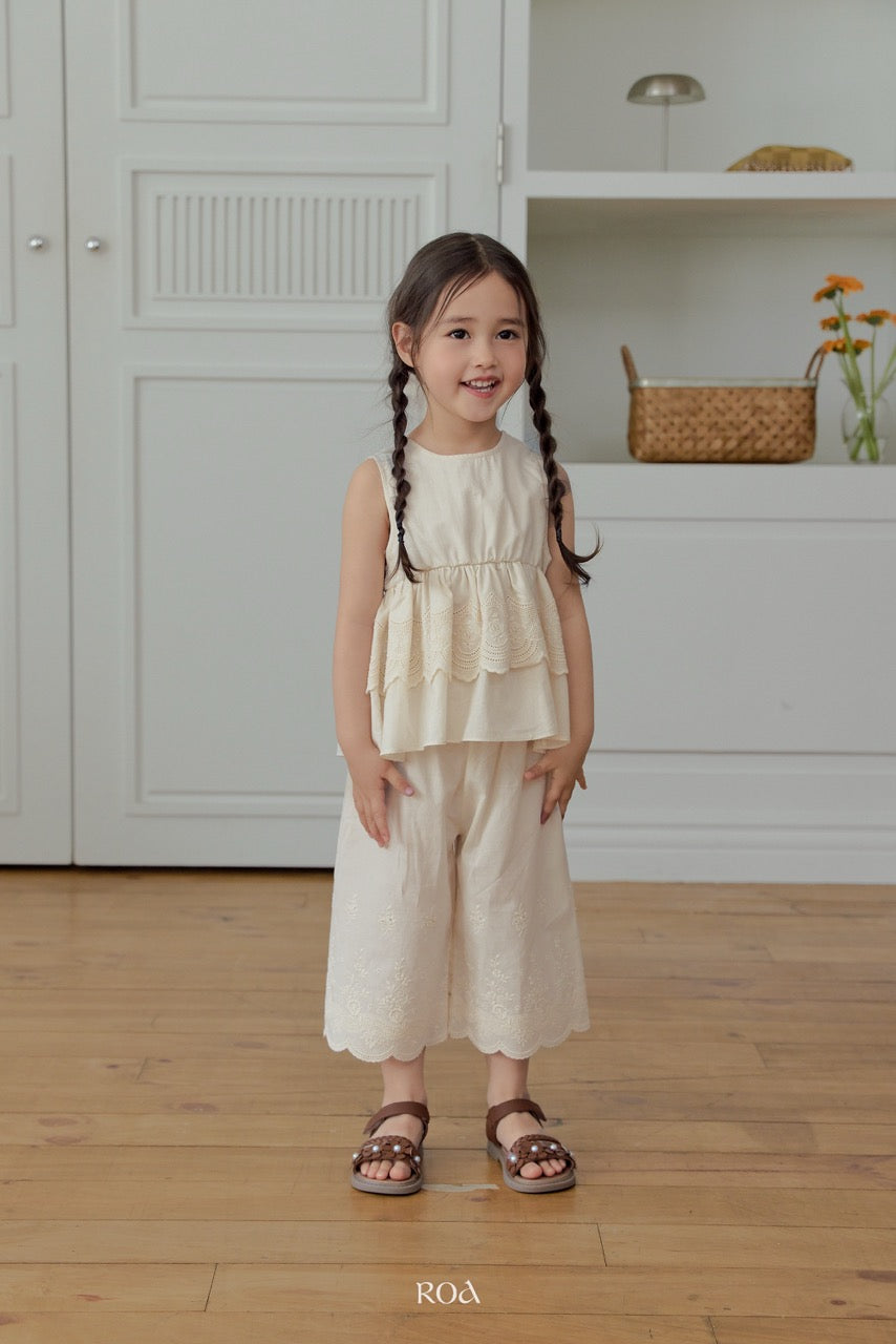 韓國童裝 26夏| RO07 Rose Embroidery Blouse (90-120cm)