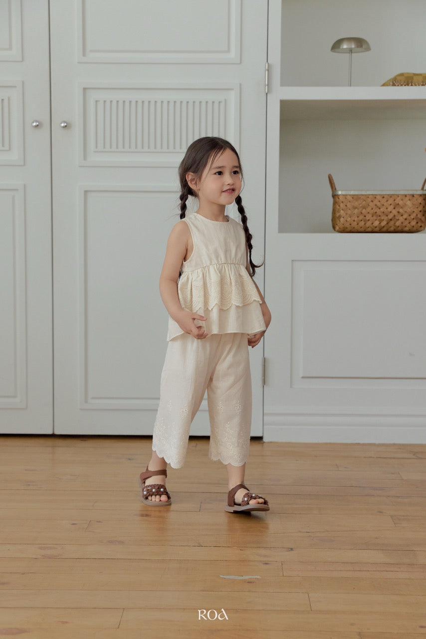韓國童裝 26夏| RO07 Rose Embroidery Blouse (90-120cm)
