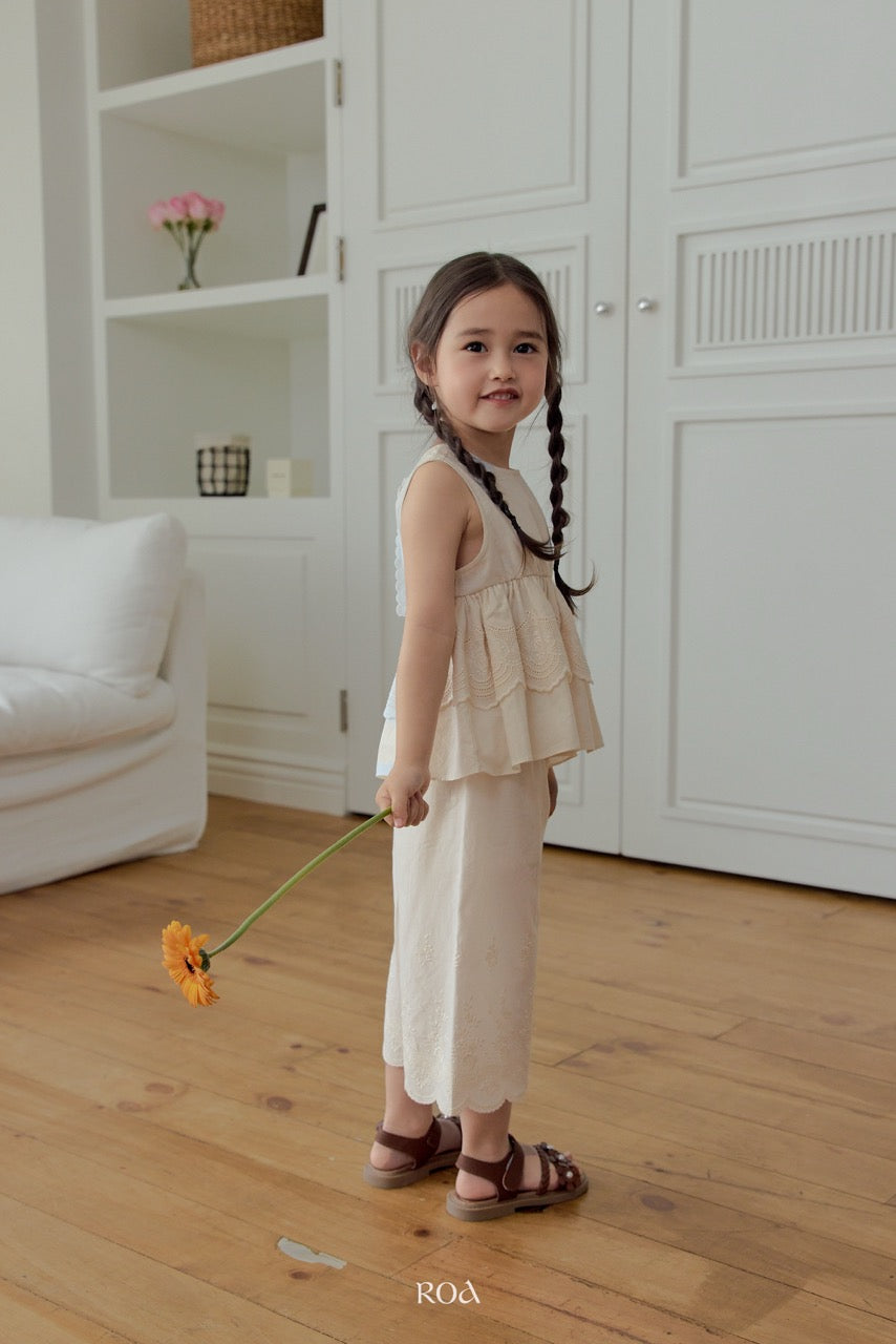 韓國童裝 26夏| RO07 Rose Embroidery Blouse (90-120cm)
