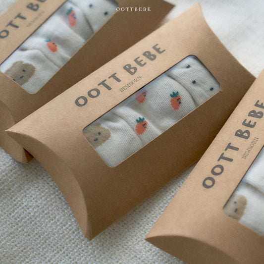 韓國童裝 | OT25109 OT Newborn Socks Set (Pattern Set of 3)