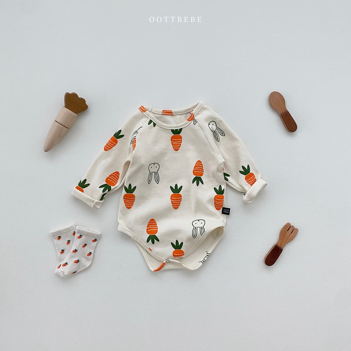 韓國童裝 | OT25111 Carrot Buuny Set (with Bonnet)