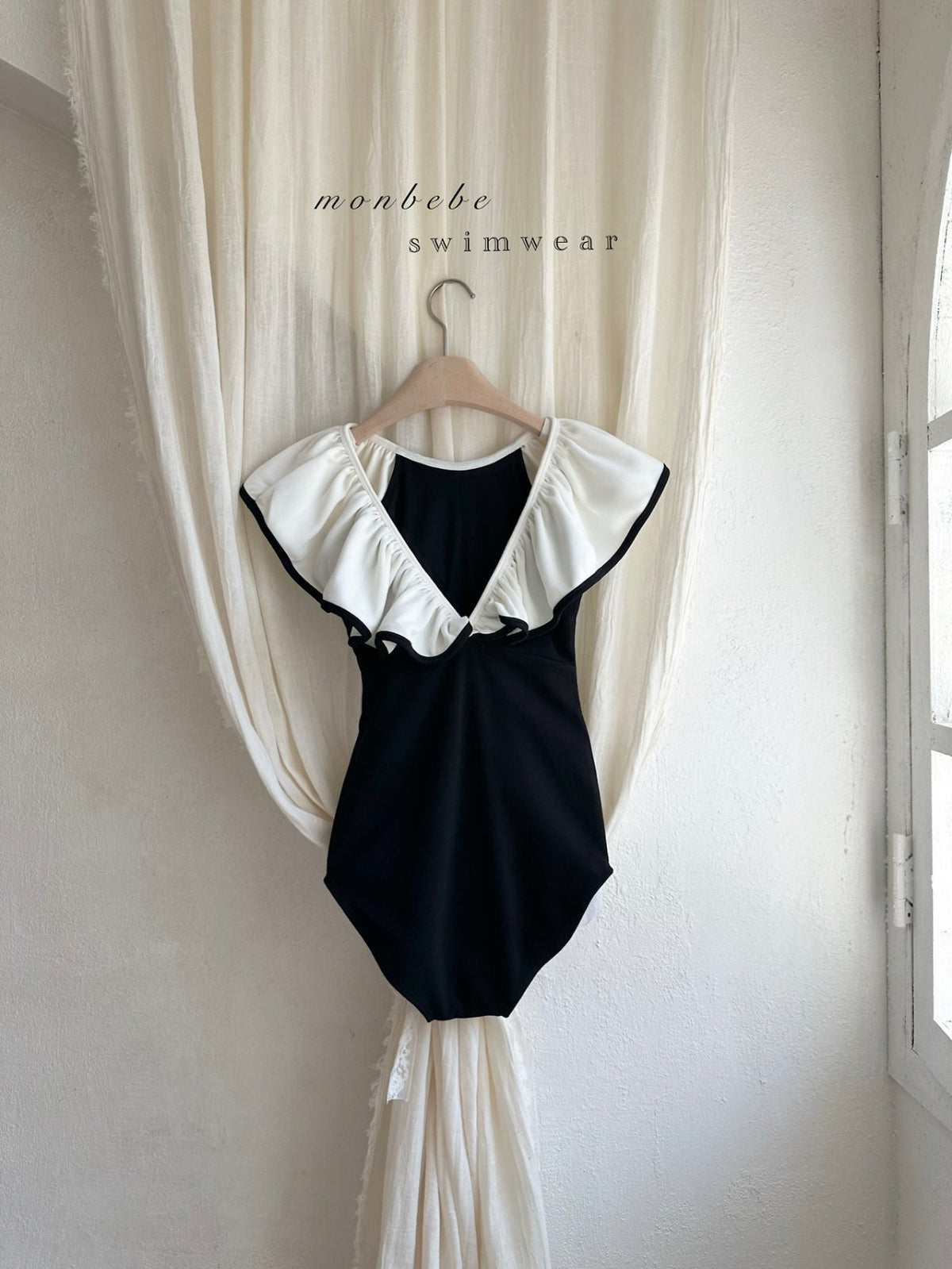 韓國童裝 Swimwear 2026新款 Monbebe 荷葉邊泳衣（MOM)