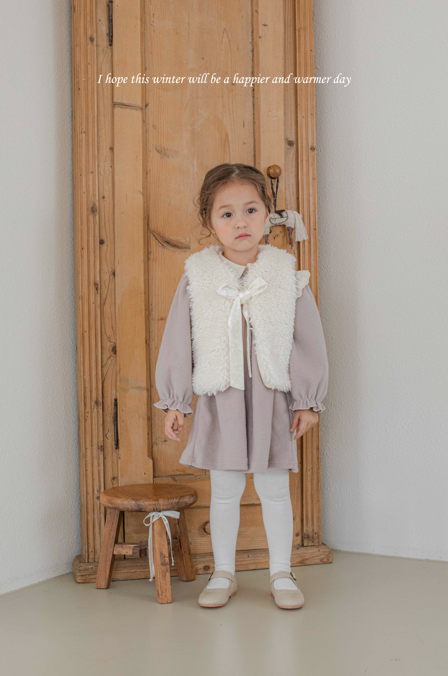 韓國童裝 25秋冬 | MD25438 Lace Embroidery Kids OPS