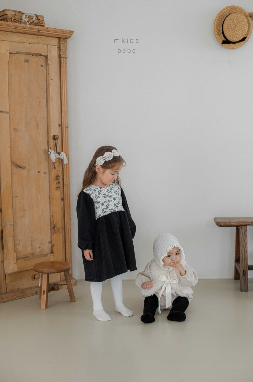 韓國童裝 25秋冬 | MD25408 Lace Baby Suit
