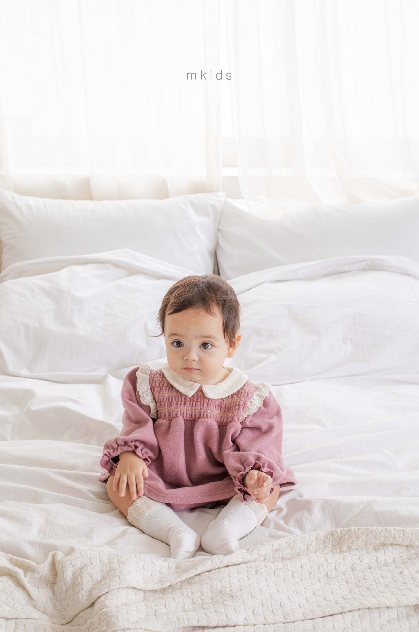 韓國童裝 25秋冬 | MD25438 Lace Embroidery Kids OPS