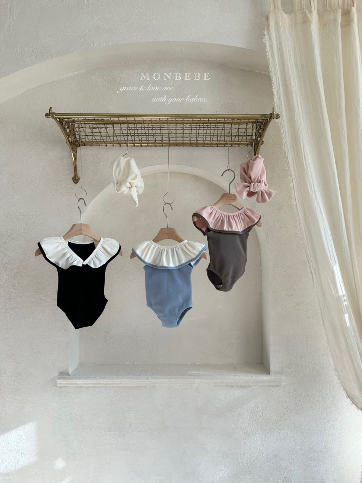 韓國童裝 Swimwear 2026新款 Monbebe 荷葉邊泳衣（泳帽套裝）