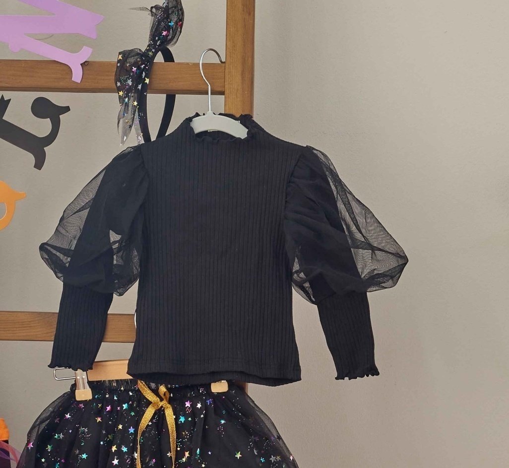 Halloween 萬聖節系列 > Ribbed Puff-sleeve Blouse