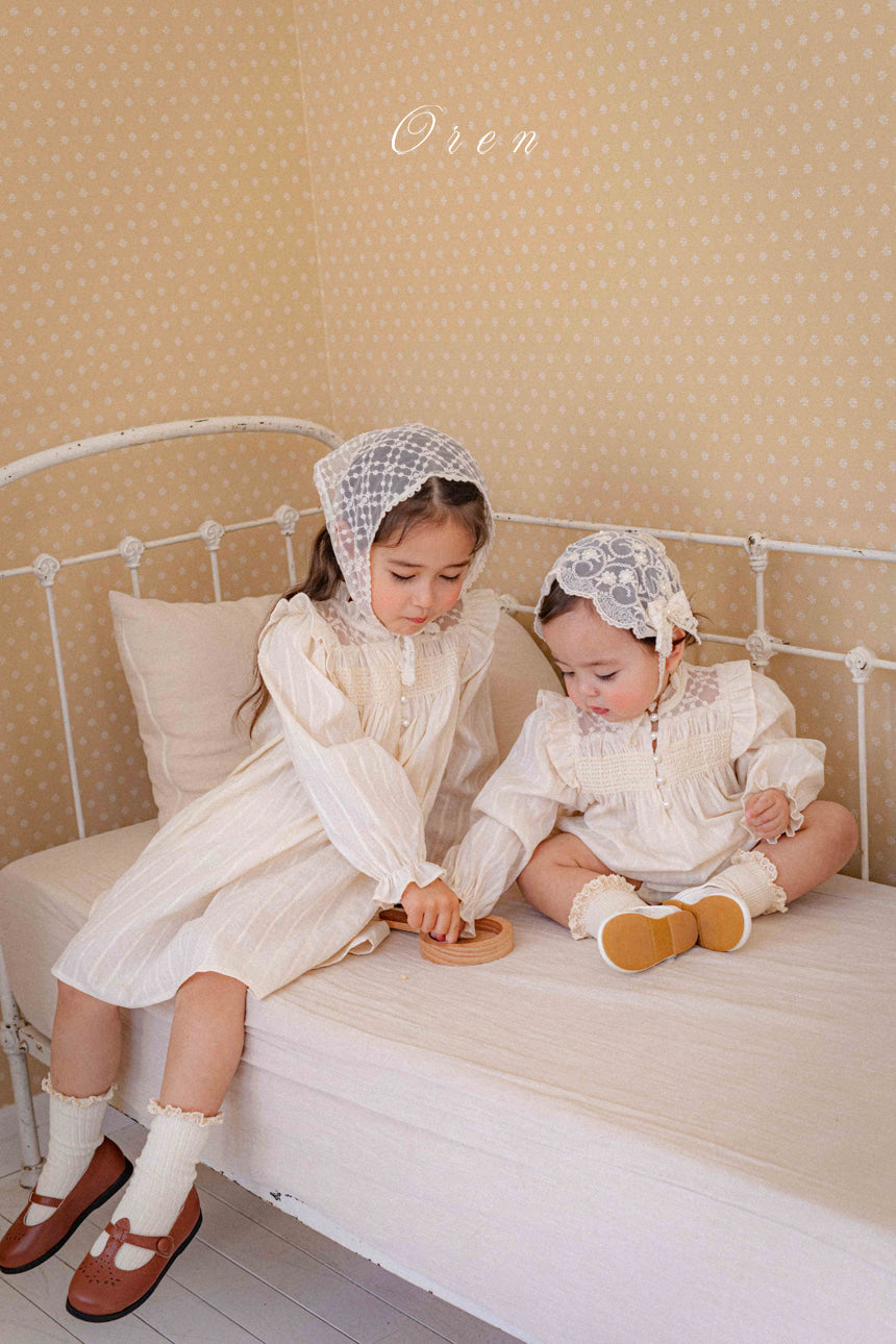 韓國童裝 26春 |  OR80 Rosette Pearl Bonnet