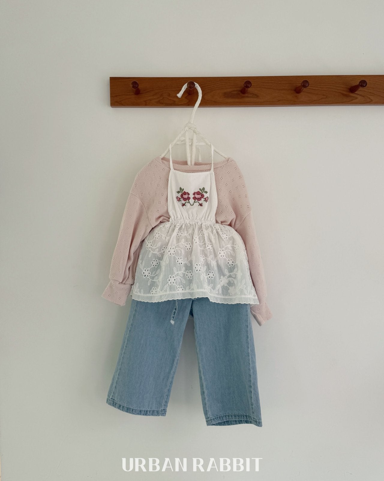 韓國童裝 25秋 | UR25308 Eyelet top