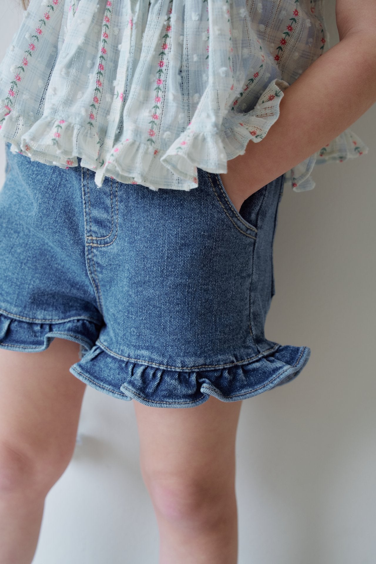 韓國童裝 26夏| MN18 Frill Denim Shorts 荷葉邊牛仔短褲 (90-140cm)