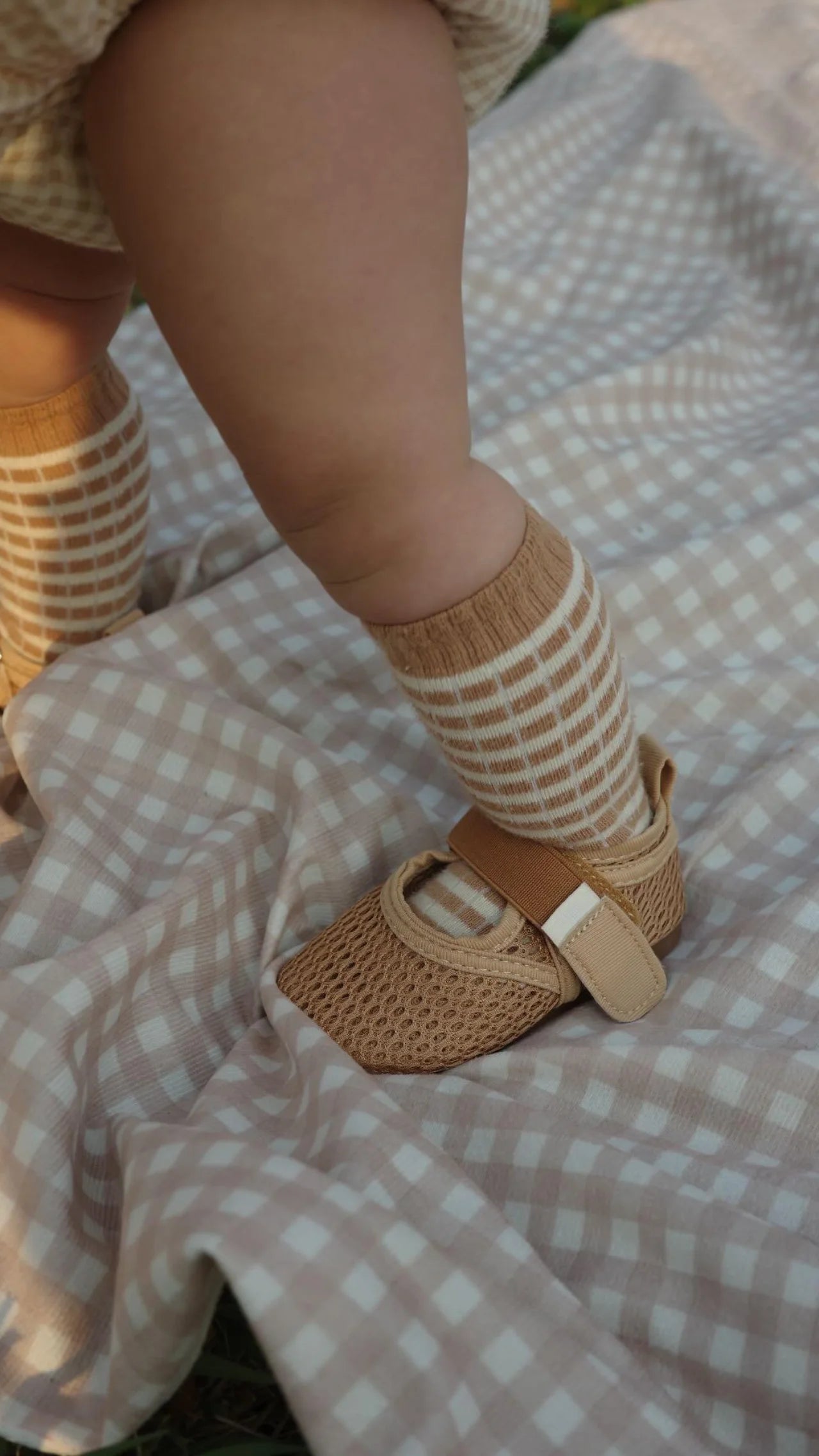 【預購】三層網眼牛角包鞋 croissant shoes